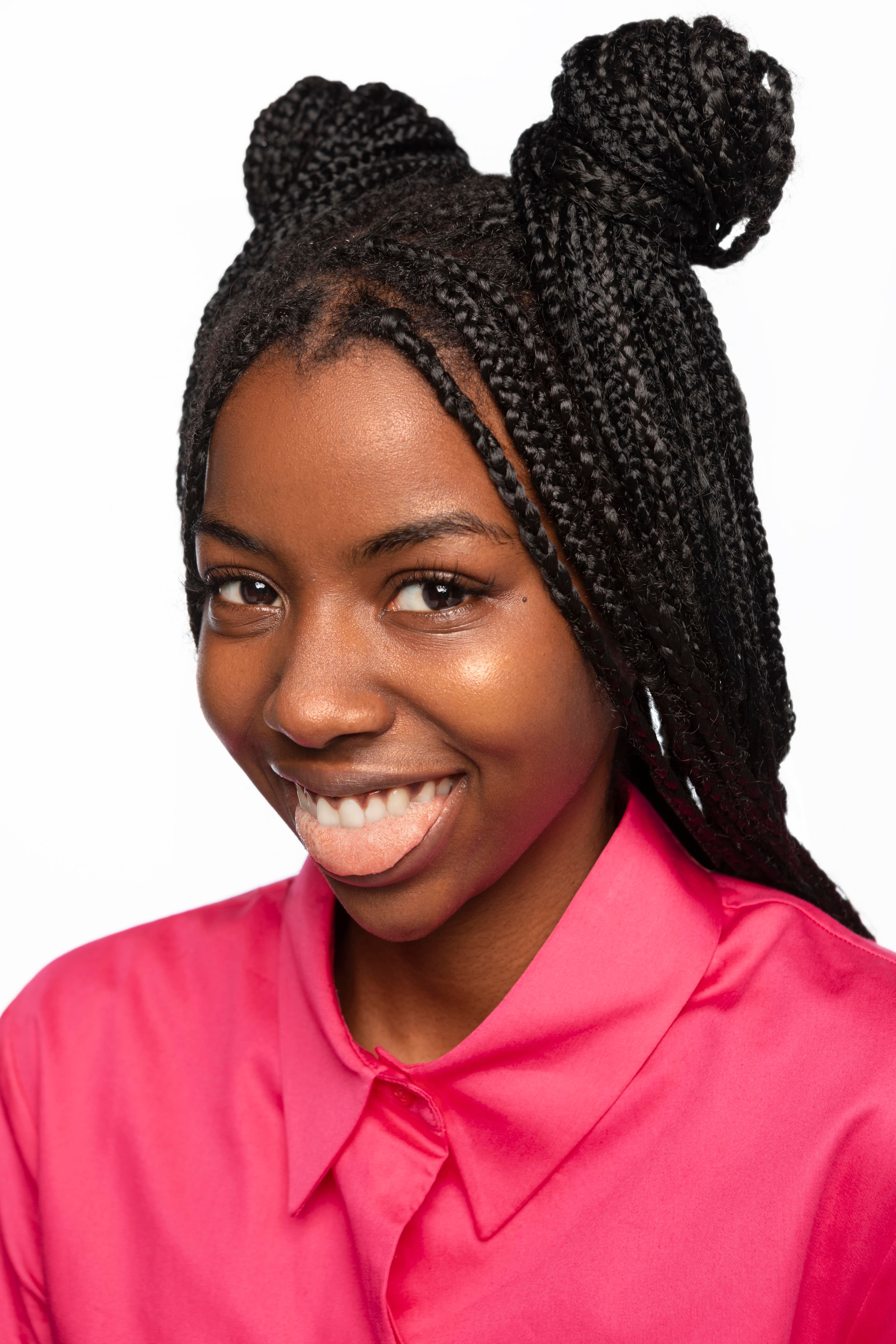 Client with knotless braids by Favour